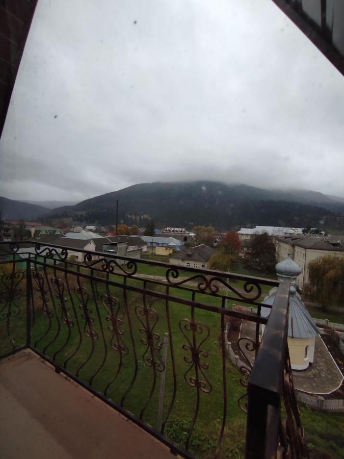 Фортуна Mizhhirya  Bagian luar foto